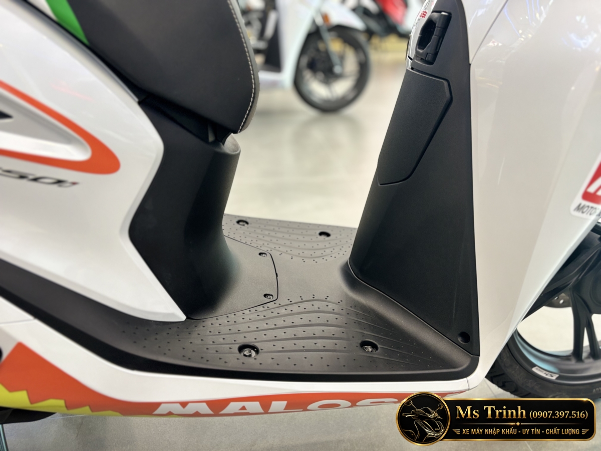 Honda SH150 Ý Malossi 2026 tại Cà Mau - Tem custom thể thao, dáng SH thanh lịch