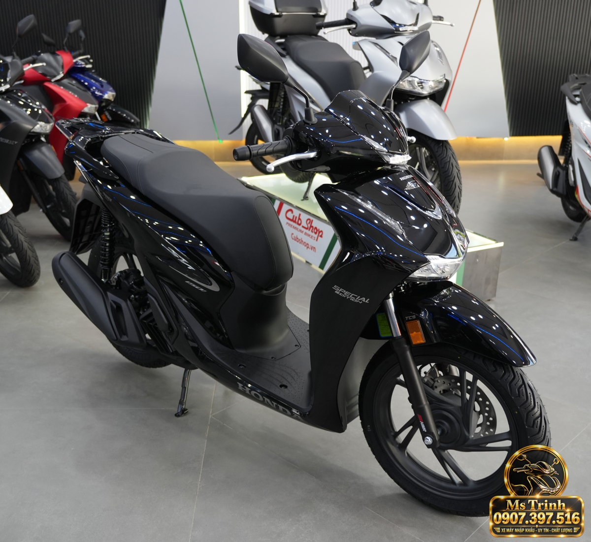 Honda SH150i Ý đen bóng 2027 tại Cà Mau - Sơn bóng lịch sự, tiện ích cho mỗi ngày