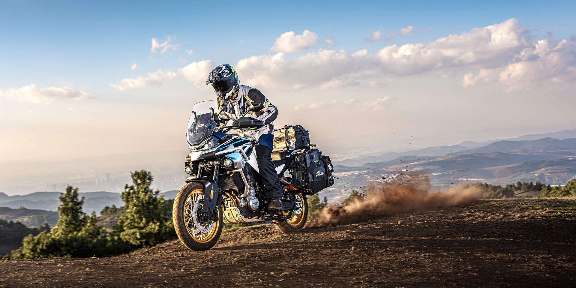CF Moto 800MT Explorer 2025, ADV Cao Cấp Nhất, Chính Hãng, Giá Tốt tại Cà Mau