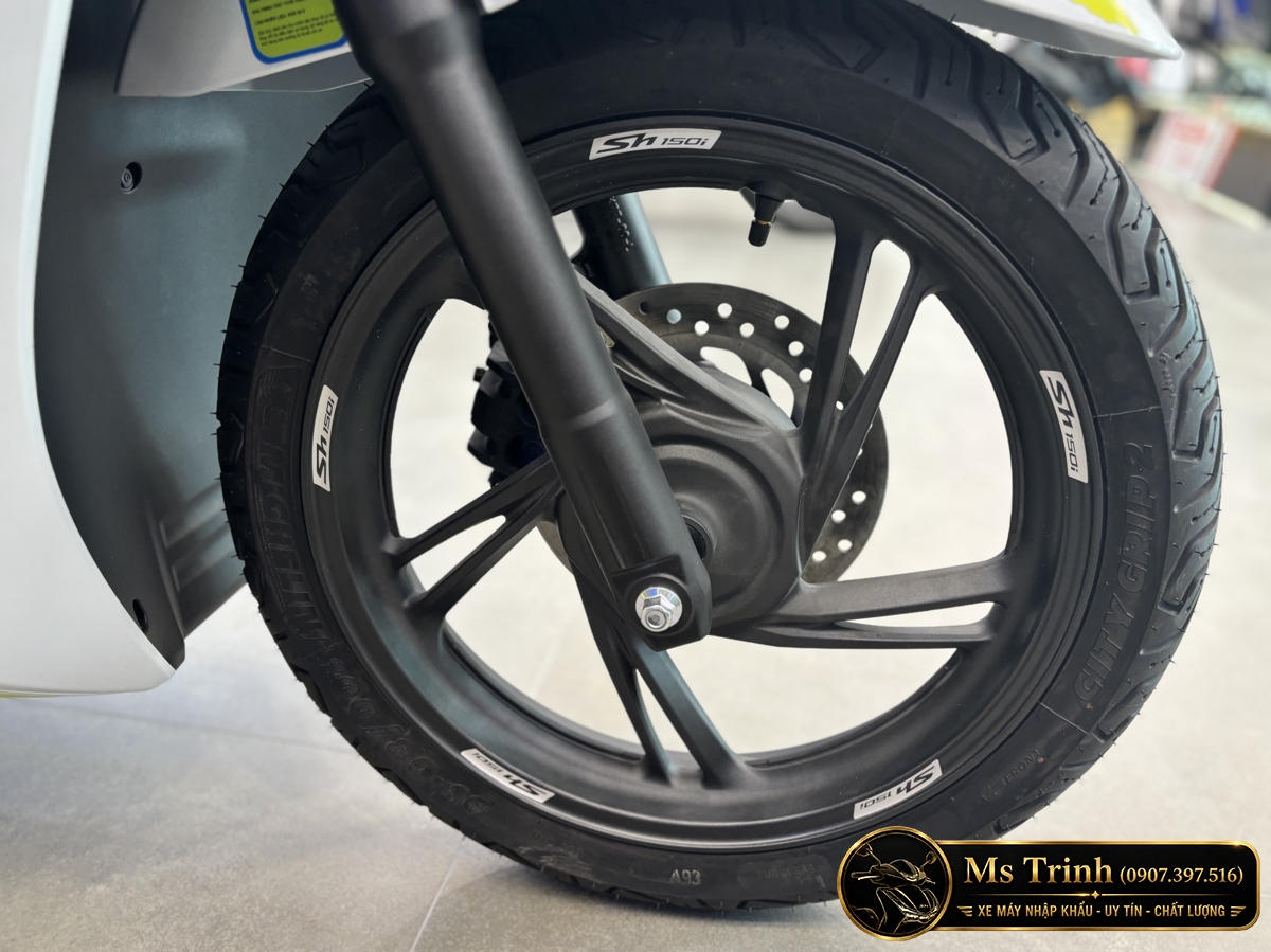 Honda SH150 Ý Malossi 2026 tại Cà Mau - Tem custom thể thao, dáng SH thanh lịch