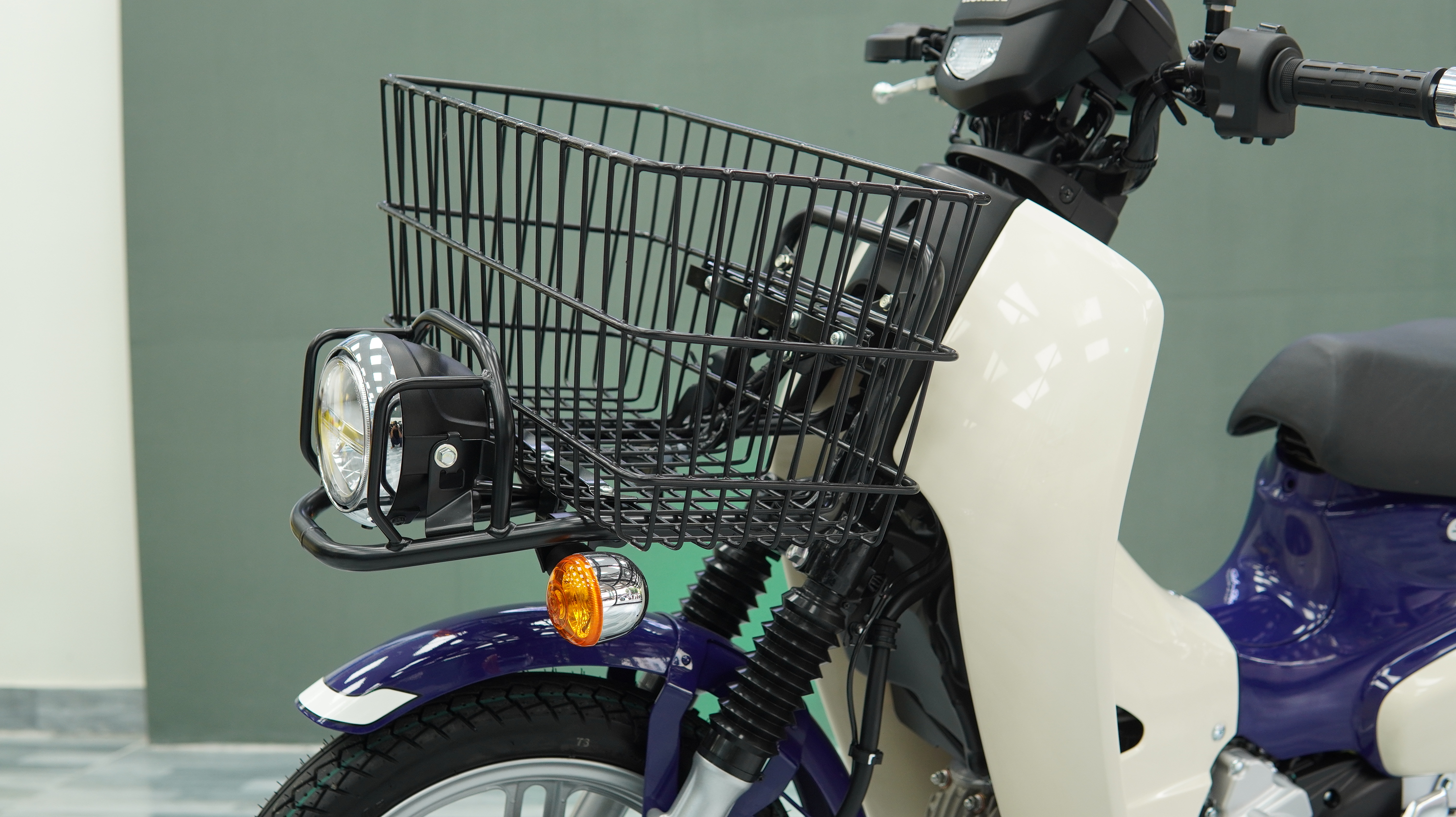 Honda Super Cub 110 Pro ABS 2025, Nhập Khẩu Chính Hãng Từ Nhật tại Cà Mau