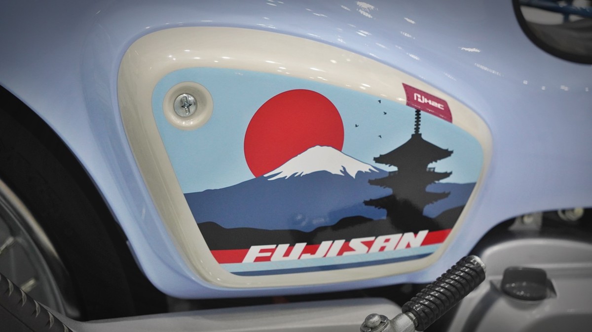 Honda Cub 110 Fujisan bản giới hạn tại Cà Mau - Thiết kế đậm chất Nhật Bản