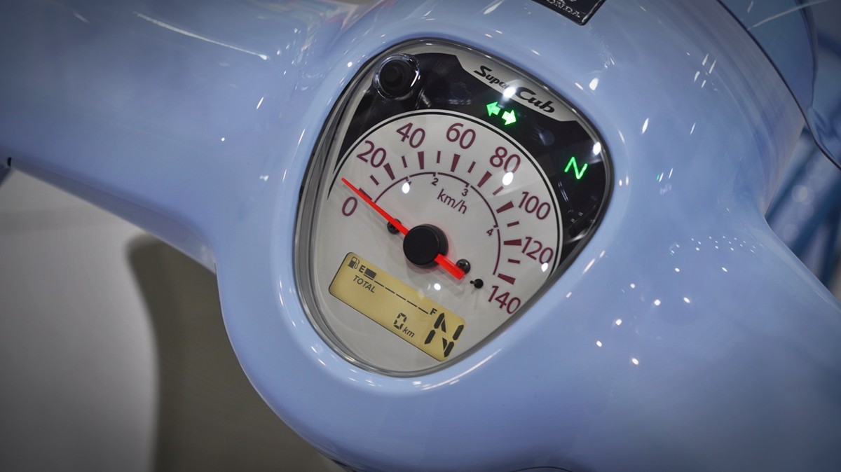 Honda Cub 110 Fujisan bản giới hạn tại Cà Mau - Thiết kế đậm chất Nhật Bản