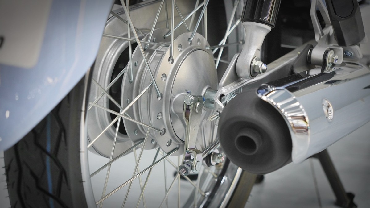 Honda Cub 110 Fujisan bản giới hạn tại Cà Mau - Thiết kế đậm chất Nhật Bản