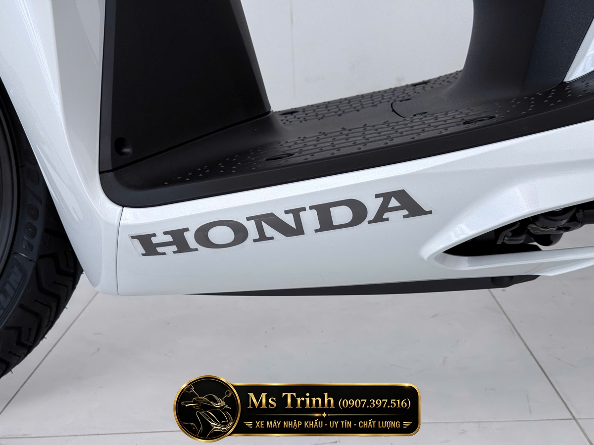 Honda SH150i Special Edition Standard nhập HMR Ý màu trắng tại Cà Mau: Giá trị nằm trong từng chi tiết nguyên bản