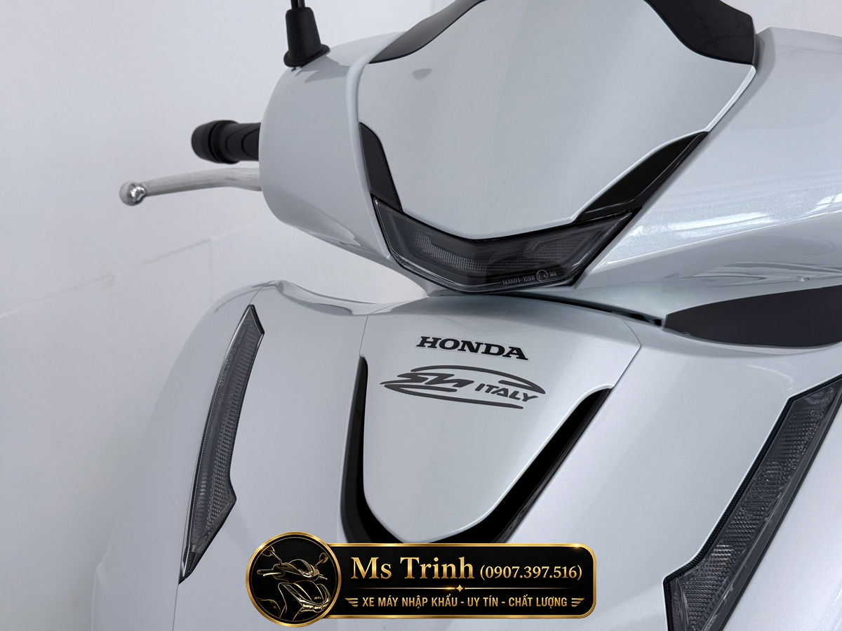 Honda SH150i Special Edition Standard nhập HMR Ý màu trắng tại Cà Mau: Giá trị nằm trong từng chi tiết nguyên bản
