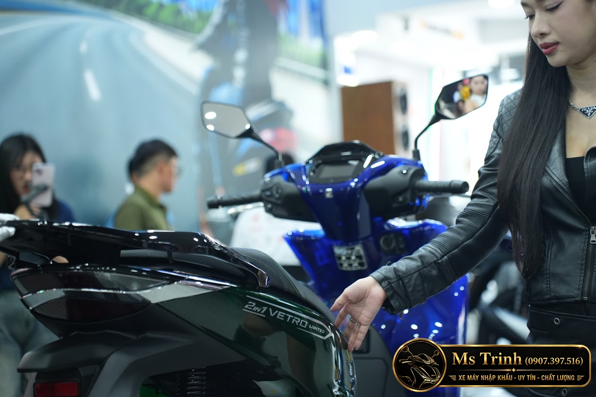 Honda SH150i Vetro Sapphire - Green tại Cà Mau: SH Ý 2 trong 1 giới hạn 200 xe