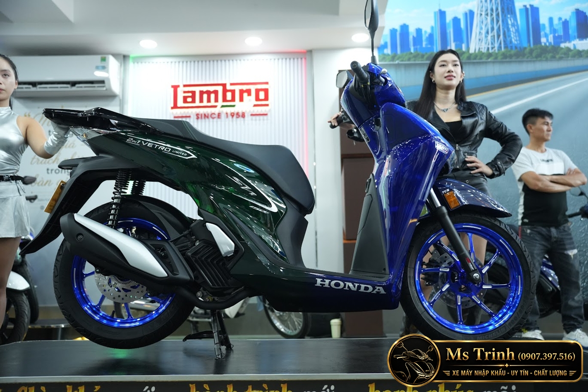 Honda SH150i Vetro Sapphire - Green tại Cà Mau: SH Ý 2 trong 1 giới hạn 200 xe