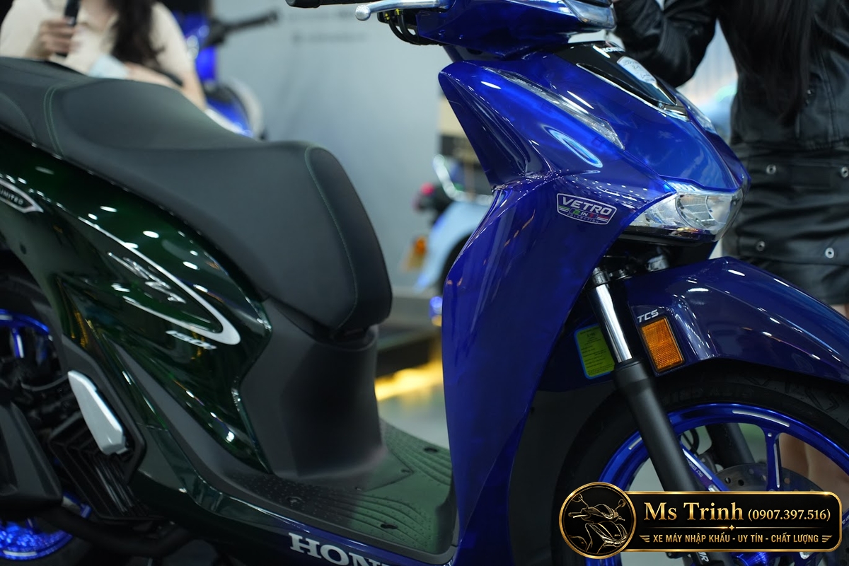 Honda SH150i Vetro Sapphire - Green tại Cà Mau: SH Ý 2 trong 1 giới hạn 200 xe
