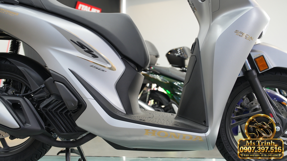 Honda SH150i Ý xám bạc 2027 tại Cà Mau - Nhập Ý, tem vàng sang trọng, giá tốt