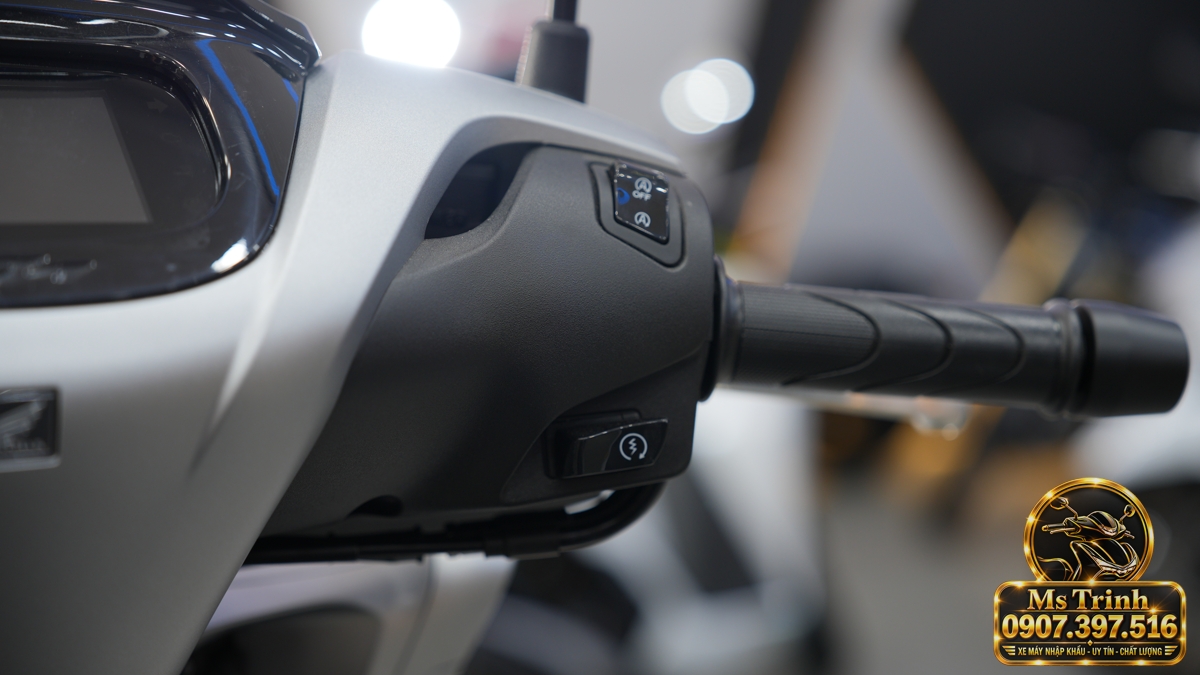 Honda SH150i Ý xám bạc 2027 tại Cà Mau - Nhập Ý, tem vàng sang trọng, giá tốt