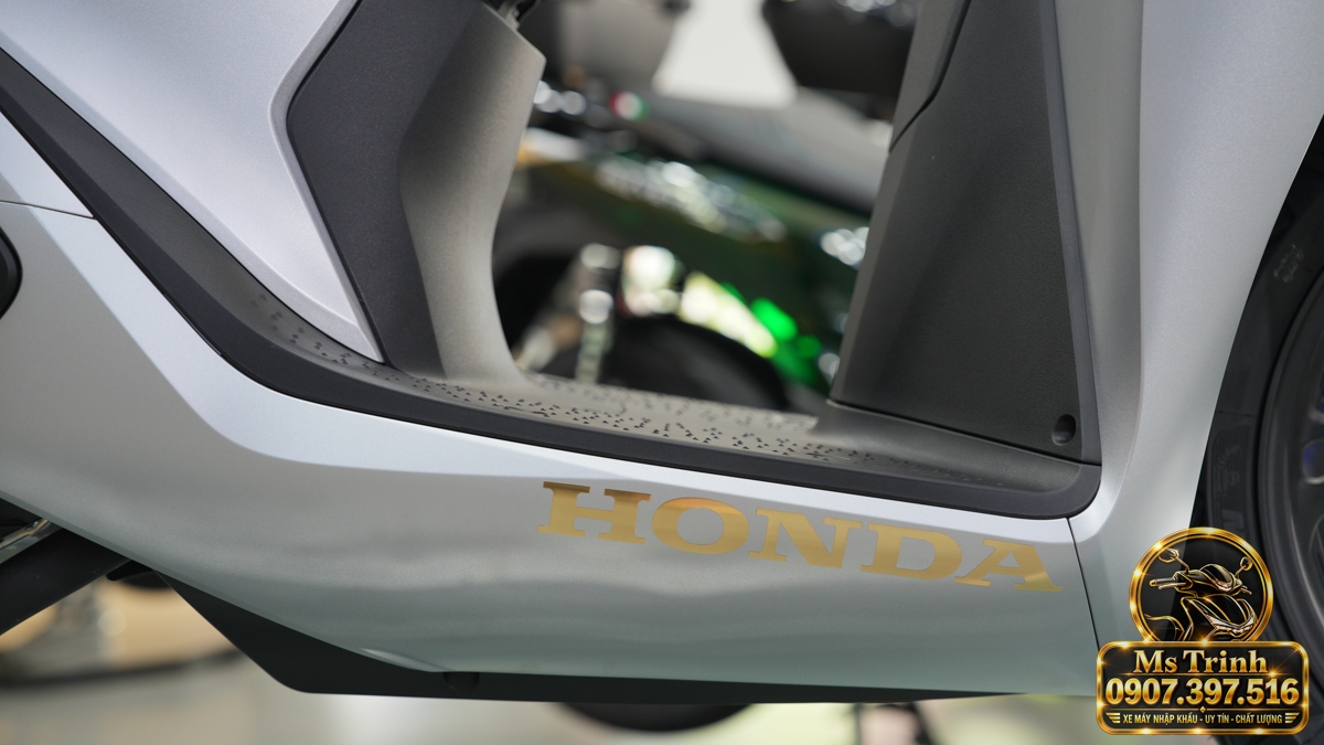 Honda SH150i Ý xám bạc 2027 tại Cà Mau - Nhập Ý, tem vàng sang trọng, giá tốt