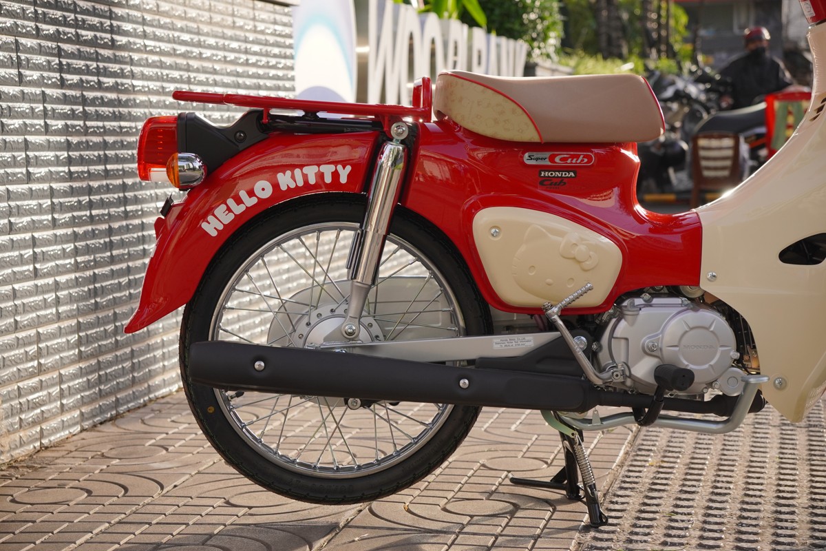 Honda Super Cub 50cc Hello Kitty Edition, Made In Japan, Hàng Hiếm tại Cà Mau