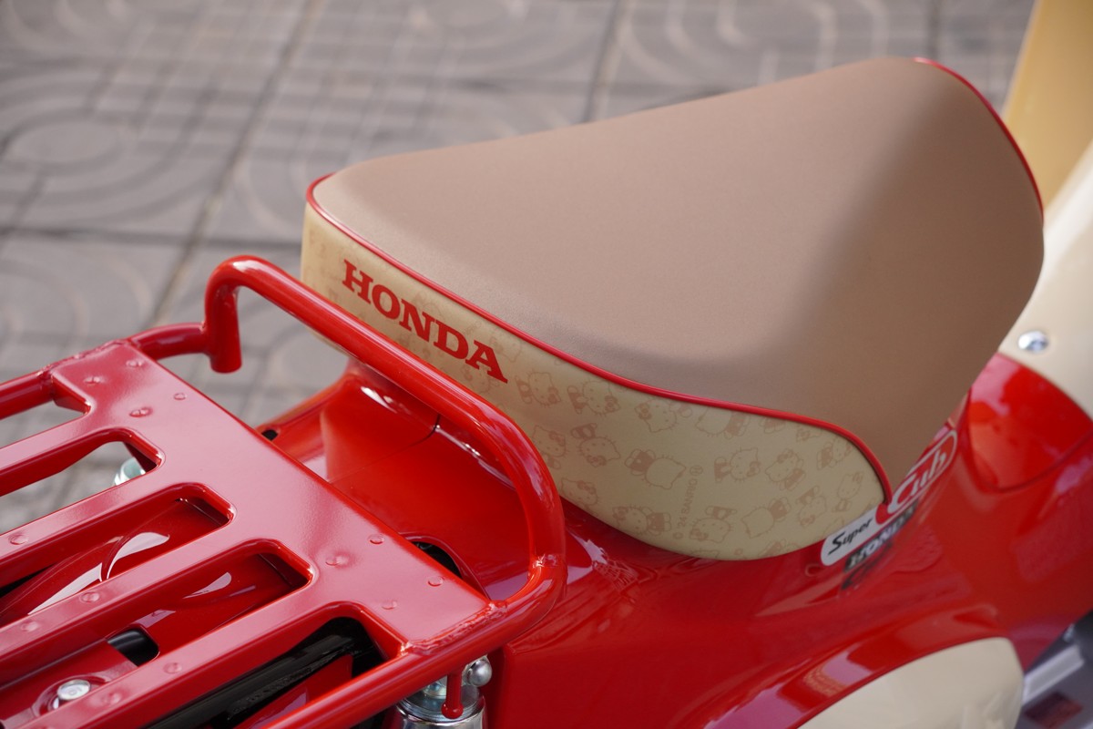 Honda Super Cub 50cc Hello Kitty Edition, Made In Japan, Hàng Hiếm tại Cà Mau