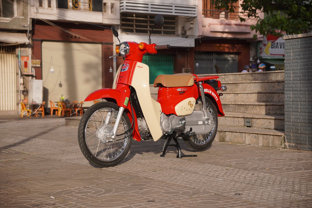 Honda Super Cub 50cc Hello Kitty Edition, Made In Japan, Hàng Hiếm tại Cà Mau