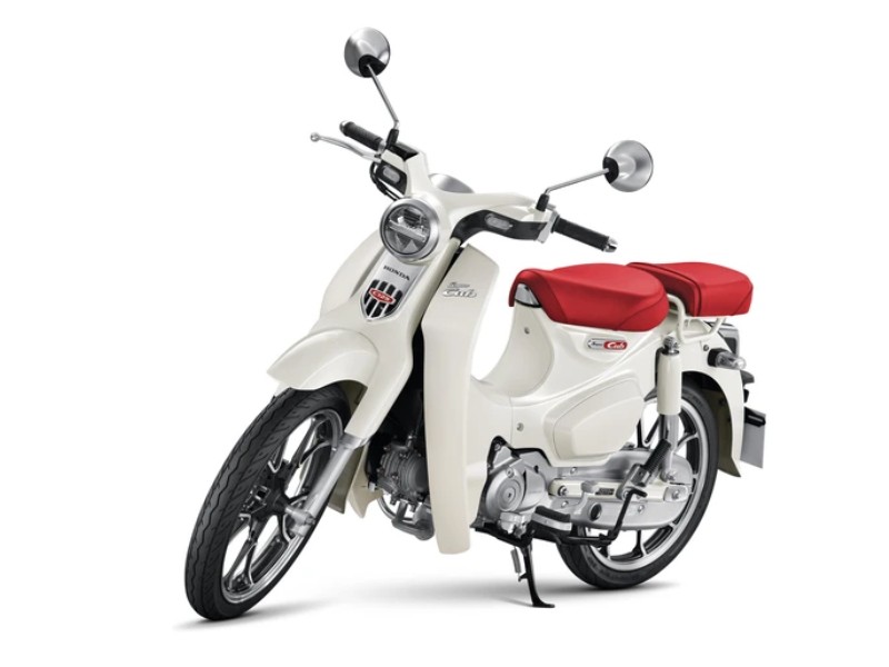 Honda Super Cub 125 Custom Edition Thái Lan 2025 màu trắng tại Cà Mau