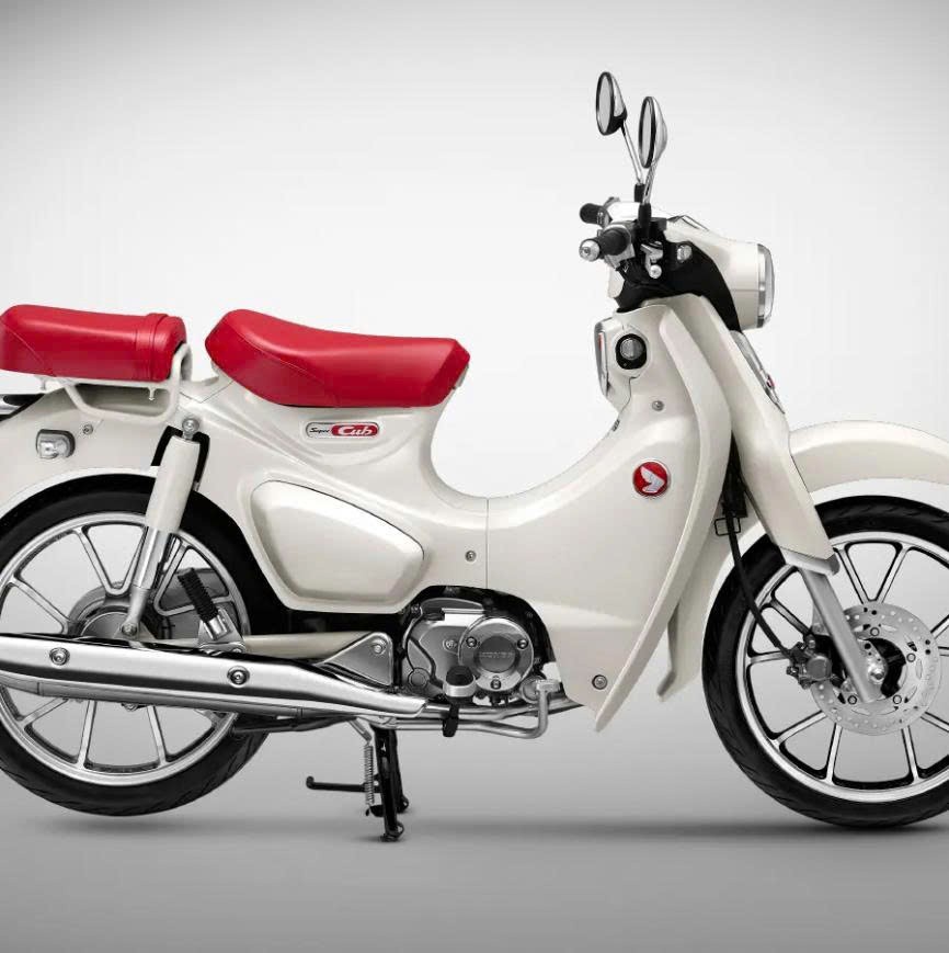 Honda Super Cub 125 Custom Edition Thái Lan 2025 màu trắng tại Cà Mau