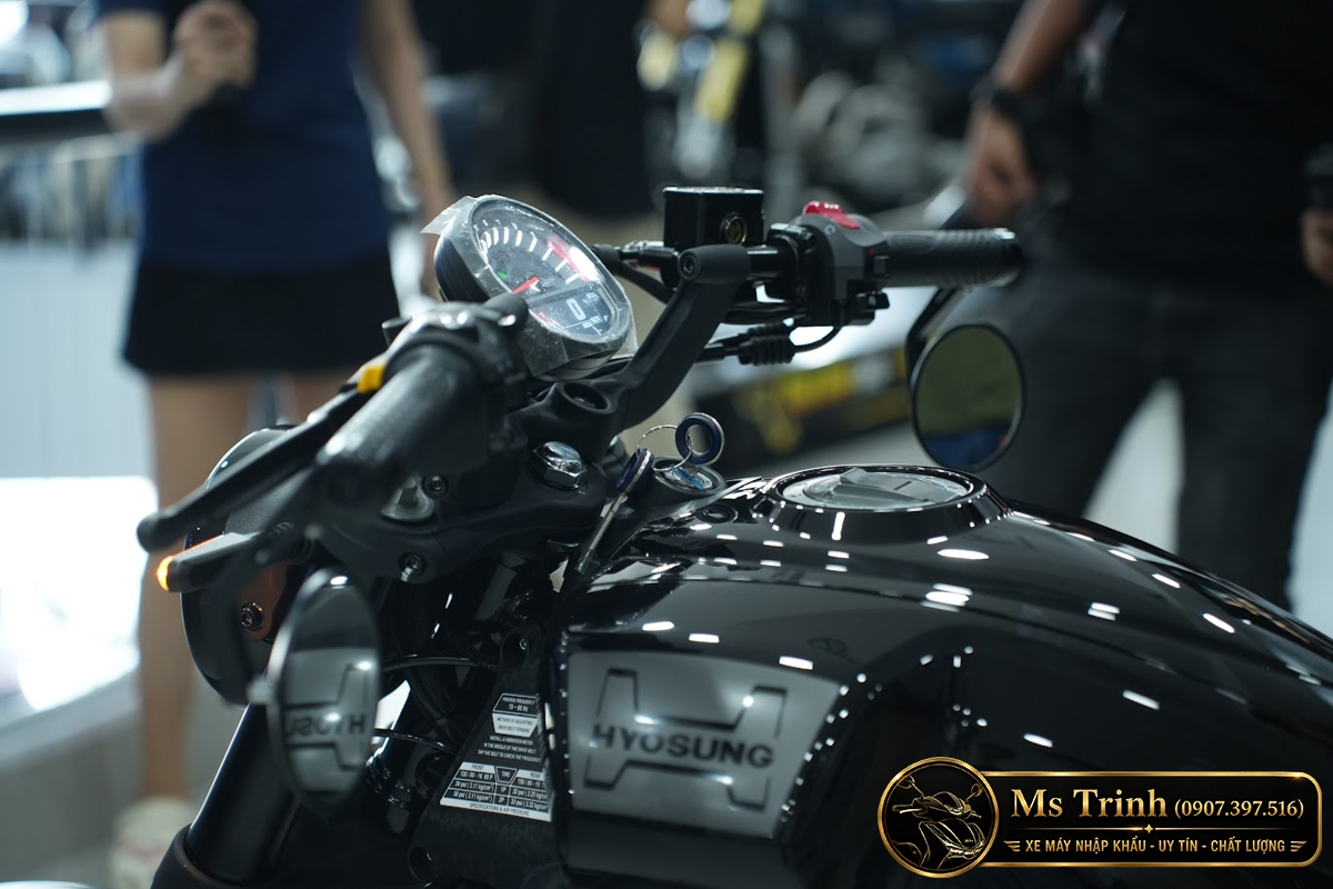 Hyosung GV350X tại Cà Mau - Cruiser 350cc Phong Cách Mỹ Cơ Bắp, Cá Tính