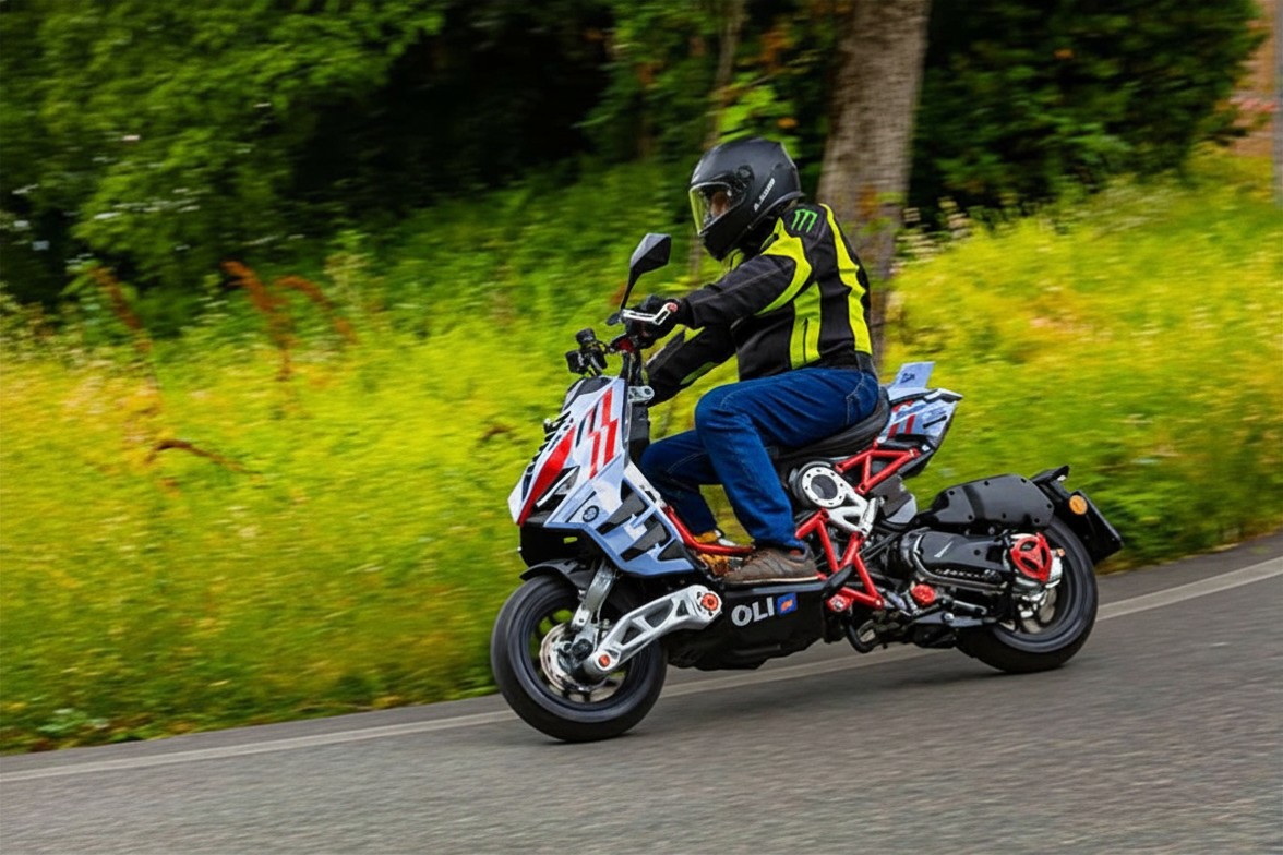 Italjet Dragster 300 Gresini Racing Tại Cà Mau - Chiếc Scooter Ý Khiến Dân Chơi Xe Phải Ngoái Nhìn