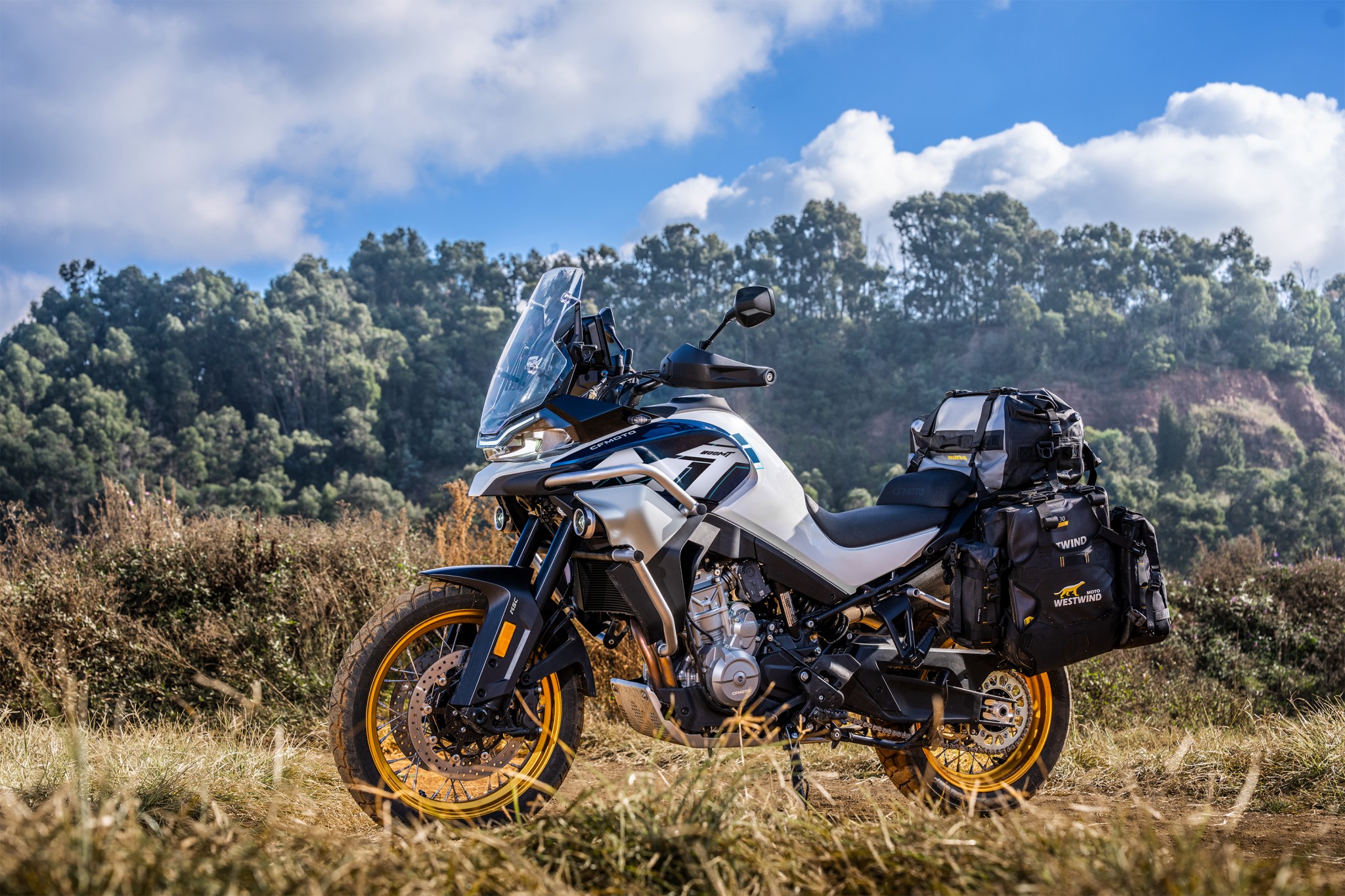 CF Moto 800MT Explorer 2025, ADV Cao Cấp Nhất, Chính Hãng, Giá Tốt tại Cà Mau