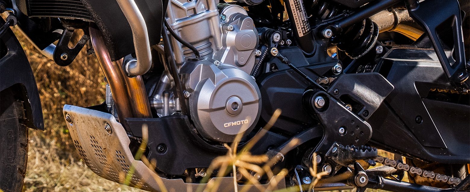 CF Moto 800MT Explorer 2025, ADV Cao Cấp Nhất, Chính Hãng, Giá Tốt tại Cà Mau