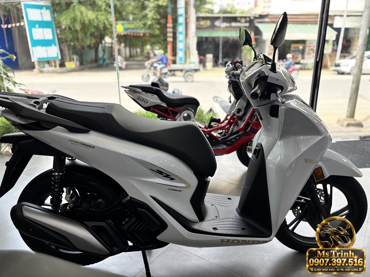 SH150i Ý 2027 màu trắng tại Cà Mau - Nhập khẩu nguyên chiếc, thiết kế sang trọng, giá tốt