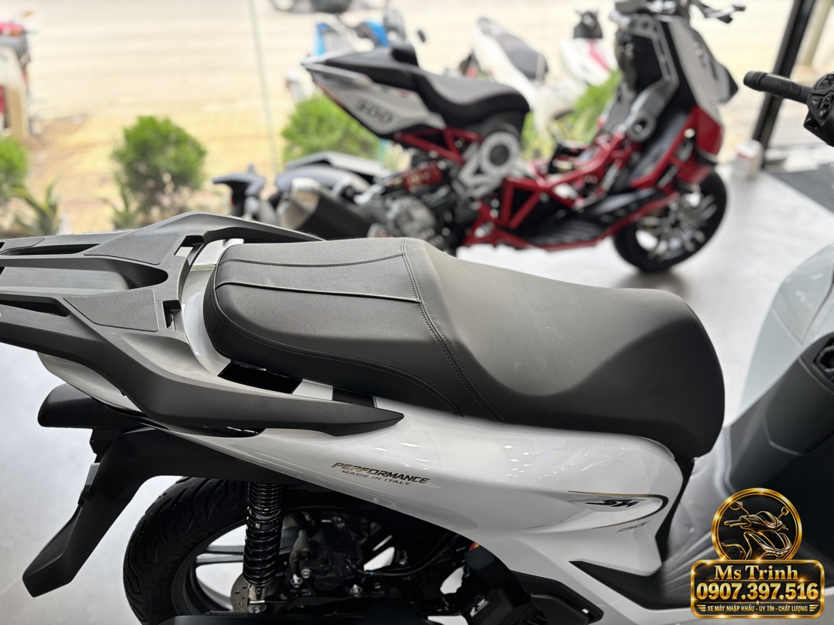 SH150i Ý 2027 màu trắng tại Cà Mau - Nhập khẩu nguyên chiếc, thiết kế sang trọng, giá tốt