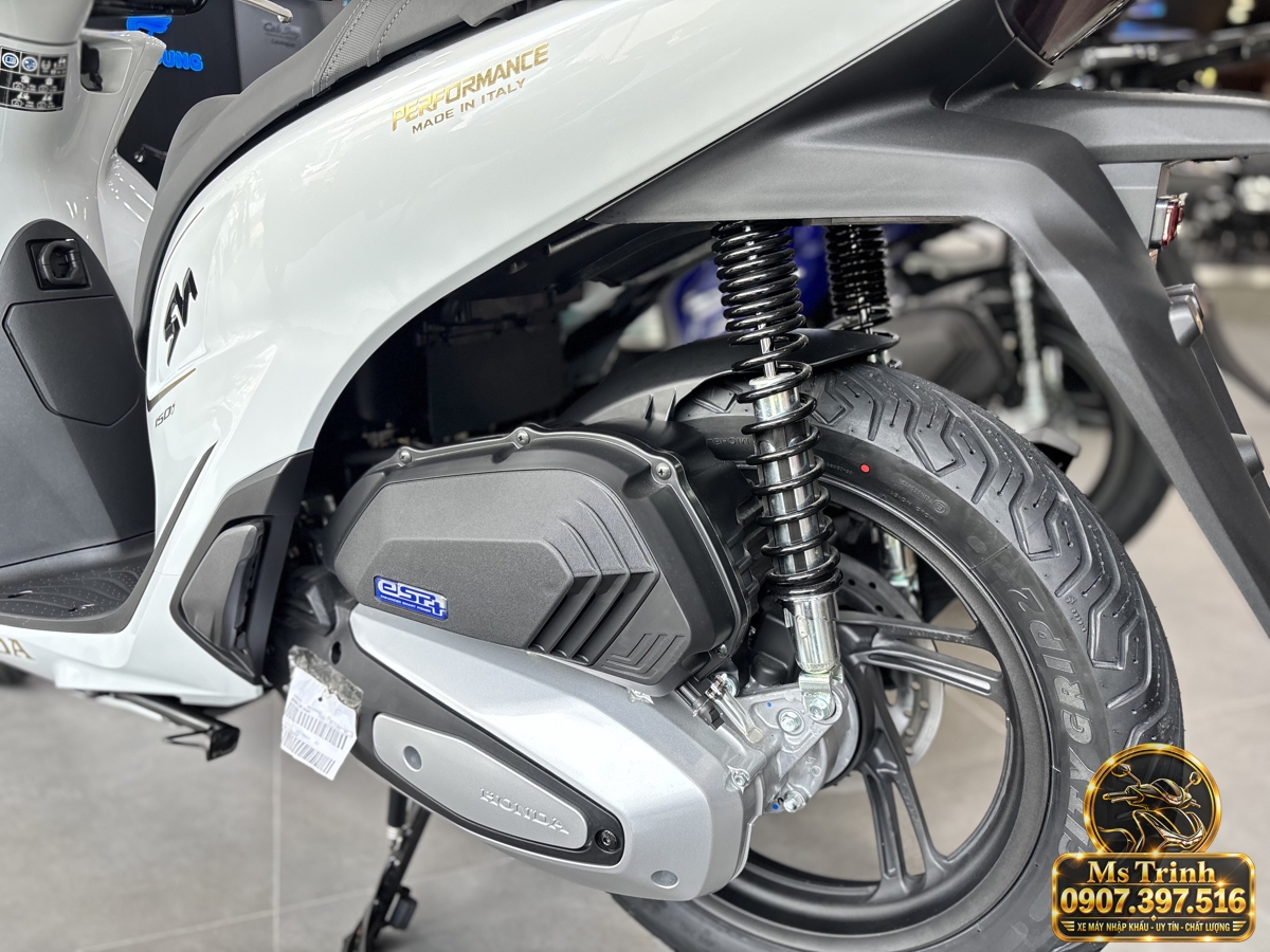 SH150i Ý 2027 màu trắng tại Cà Mau - Nhập khẩu nguyên chiếc, thiết kế sang trọng, giá tốt